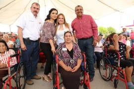 DIF Coahuila da apoyos a personas con discapacidad en ejido San José del Aura