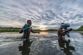 Ciudad Acuña, Coah. Mex. 24 de septiembre del 2021 Miles de migrantes procedentes de Haití llegaron a la frontera de Ciudad Acuña con Texas