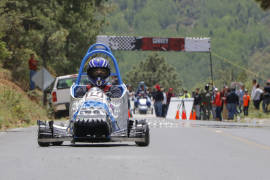 Velocidad y adrenalina; Gravity Race Car