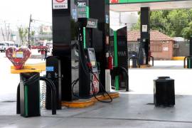 Estaciones de servicio en Saltillo operaron con limitaciones en el suministro de gasolina.