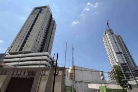 El auge de las torres residenciales, corporativas y de usos mixtos responde a una combinación de factores que han redefinido el crecimiento urbano de la metrópoli.