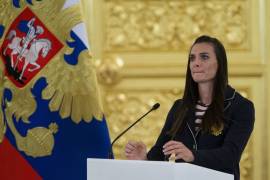 Yelena Isinbayeva agotó sus recursos y no estará en Río 2016