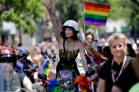 Nueva York celebra el orgullo gay y recuerdan la matanza de Orlando