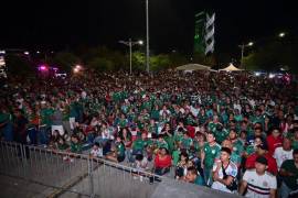 Monclova: el Tri reúne a más de 5 mil aficionados y celebraron con saldo blanco