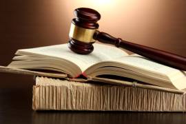 La Comisión Permanente del Congreso de la Unión aprobó un punto de acuerdo para exhortar a diversas autoridades a atender un juicio familiar de reconocimiento de paternidad promovido en Saltillo.