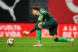 Ochoa y Benedetti con síntomas de Covid-19 tras duelo ante Rayados