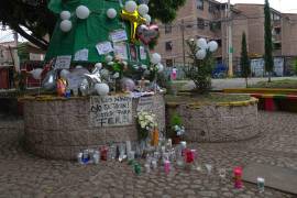 Memorial realizado por vecinos de la Colonia San Isidro en homenaje al niño Fernando, quien fue asesinado por tres personas presuntamente por una deuda económica que tenía su madre