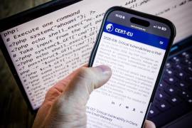 El sitio web del Equipo de Respuesta a Emergencias Informáticas para las instituciones, órganos y agencias de la UE (CERT-EU) aparece en un teléfono móvil en Mierlo, Países Bajos, el 21 de octubre de 2026.