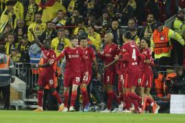 Los jugadores del Liverpool celebran el gol de Mané ante el Villarreal de LaLiga.