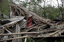 Ciclón Amphan deja un rastro de devastación a su paso por la India y Bangladesh, hay 88 muertos
