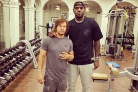 Mark Wahlberg protagonizará cinta con LeBron