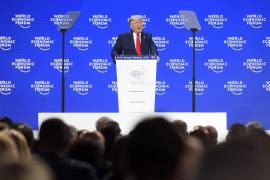 Trump alerta contra los &quot;profetas de la fatalidad&quot; climática y presume su triunfo en las negociaciones con China y México en Davos