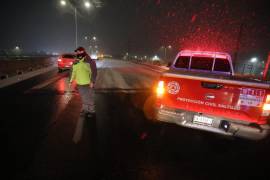 Cierres estratégicos y medidas preventivas buscan reducir riesgos por heladas en puentes y vialidades.