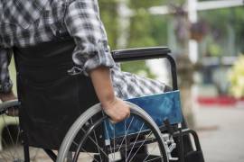 El programa entregará más de 80 sillas de ruedas y aparatos ortopédicos a personas previamente registradas en el DIF.