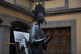 Develan &quot;The Palmist&quot;, escultura de la artista Leonora Carrington