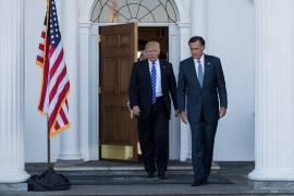 Trump se reúne con Mitt Romney