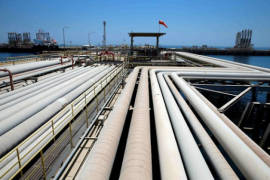 Exportación de petróleo de Arabia Saudita aumentará hasta los 10.6 millones de barriles diarios desde mayo
