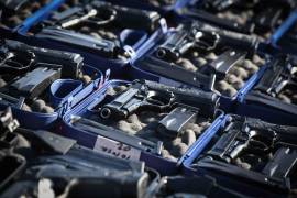 Estiman que el tráfico de armas de E.U. a México ronda las 135 mil unidades anualmente.