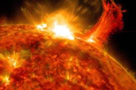 La NOAA, a través del SWPC, informó que una poderosa actividad solar liberada por el sol se dirige hacia la Tierra.