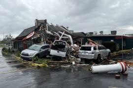 Fotografía proporcionada por la ciudad de Rocky Mountain, Carolina del Norte, que muestra los daños causados por la tormenta que comenzó como el huracán Helene.