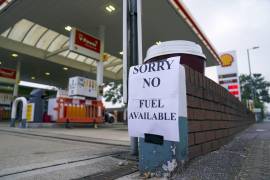 Este lunes, alrededor del 30% de las estaciones de servicio del gigante BP se estaban viendo afectadas por la escasez de carburante.
