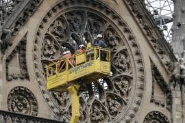 Alertan por presencia de plomo en el aire tras incendio en Notre Dame