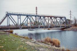 Dragan río cerca de Chernobyl con el riesgo de resurgir lodos radiactivos del desastre nuclear