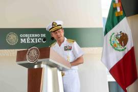 'México carece de servidores públicos honestos' dice secretario de Marina