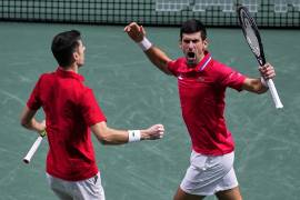 Nikola y Djokovic ganaron en partido de dobles.
