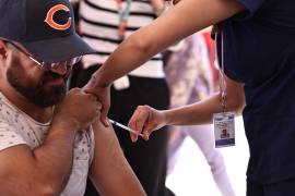 En la vacunación autoridades darán prioridad a menores, adultos mayores y personas con enfermedades crónicas.