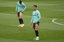 Ronaldo se mostró distendido en el último entrenamiento de Portugal.