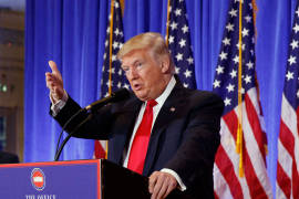 Trump se enfrenta contra CNN y Buzzfeed en su primer conferencia como presidente