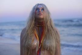 “Rainbow” de Kesha lidera la lista de los Billboard