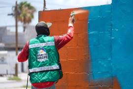Actualmente se realizan trabajos de pintura y rehabilitación de fachadas en las colonias Jardines de Analco y El Mirador.