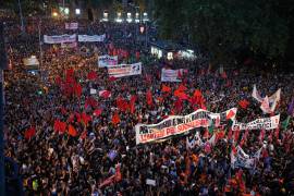 En España, miles de manifestantes ven su reflejo en el drama de vivienda de Maricarmen