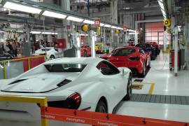 Coronavirus 'frena' a Ferrari y Lamborghini, cierran sus fábricas en Italia