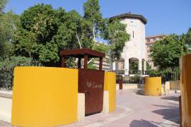 Nuevos contenedores metálicos fueron instalados en la Plaza de Armas y corredor Matamoros.