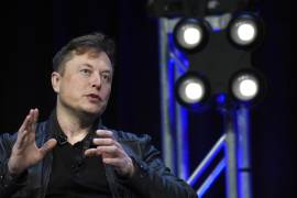 El director general de Tesla y SpaceX, Elon Musk dio a conocer que intentará en enero lanzar hacia la órbita terrestre su nueva nave futurista, la Starship. AP/Susan Walsh