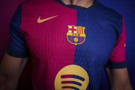 La nueva jersey del Barcelona conmemora la primera equipación del equipo que data de 1899.