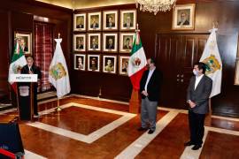 Gobernador de Coahuila entrega nombramientos a Enrique Martínez y a Fernando de las Fuentes