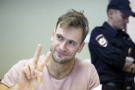 Trasladarán a Alemania a integrante enfermo de Pussy Riot