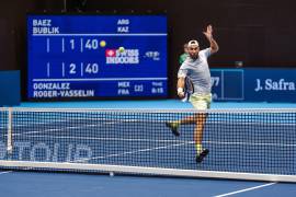 Santiago González celebra su victoria en dobles durante el Australian Open 2026, resultado que lo coloca en la segunda ronda del torneo en Melbourne.