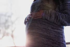 Con la proximidad del eclipse solar del 8 de abril de 2024, surge preocupación entre las mujeres embarazada.