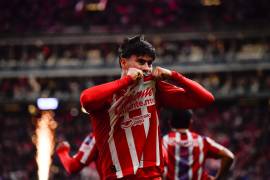 La “Hormiga” González ha anotado cinco goles con las Chivas, ubicándose como uno de los “killers” del torneo.
