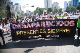 Miles de madres marchan en México, exigen a autoridades hallar a sus hijos desaparecidos