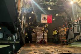 Fuerzas federales realizaron este viernes un tercer vuelo para llevar ayuda a Colombia.