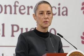 Claudia Sheinbaum reafirmó su compromiso de verdad y justicia en el caso Ayotzinapa durante el onceavo aniversario y descartó responder con represión a manifestaciones violentas.