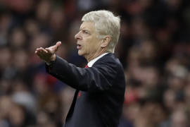 Wenger es castigado por cuatro partidos