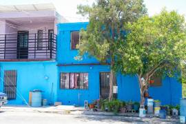 Decenas de fachadas fueron intervenidas en Santos Saucedo y Ampliación Santos Saucedo como parte del programa “Enchúlame la Casa”, transformando el paisaje urbano con colores y dignidad.