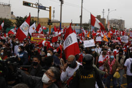 Lidera Keiko Fujimori protesta por supuesto fraude en Perú